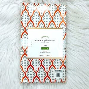 NWT!!! Pottery Barn Set of Two Organic Cotton S2 Clam Gray King Pillowcase